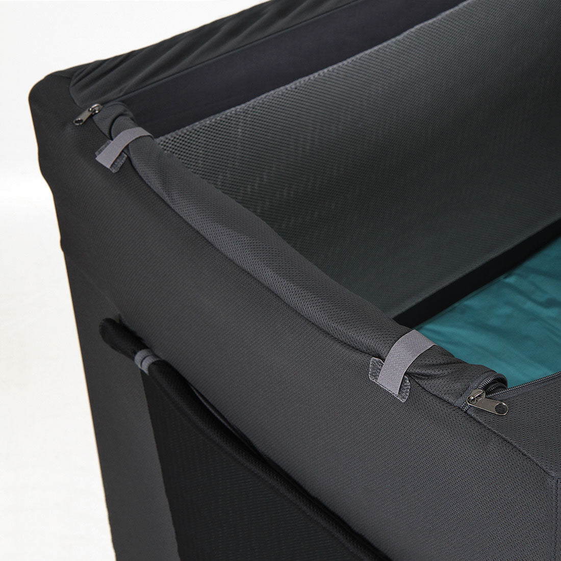 Travel Cot Blackout Cover