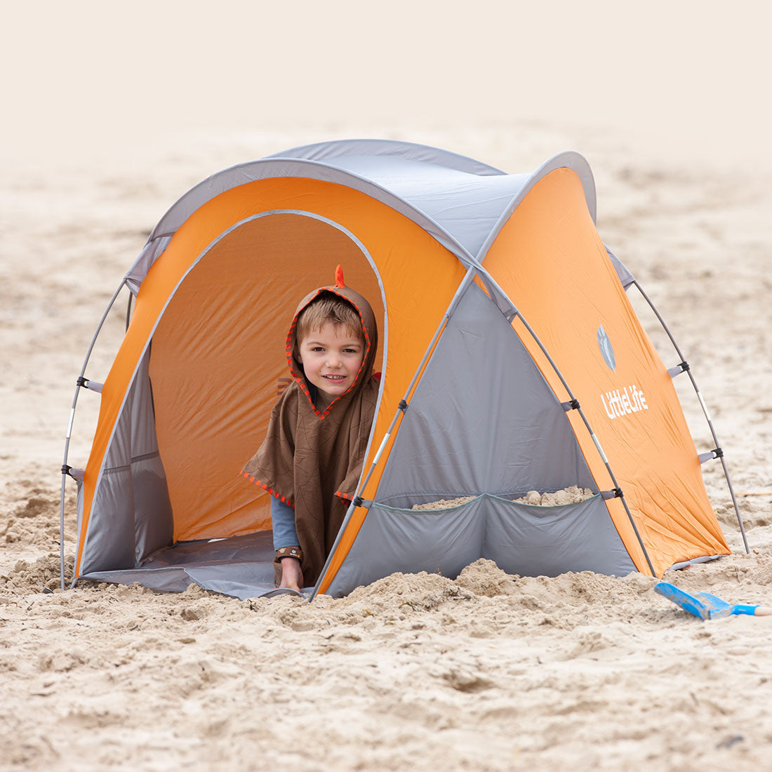 Compact Beach Shelter